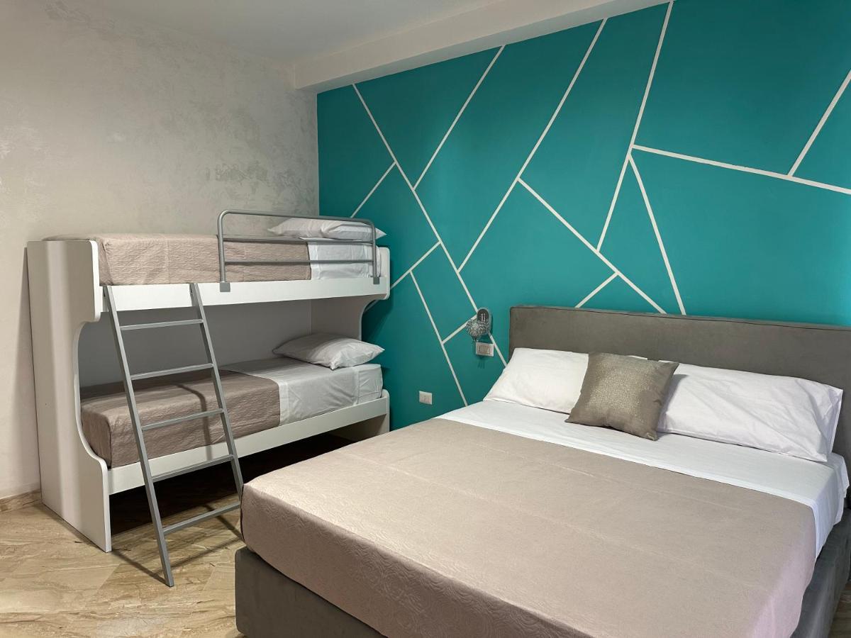 Bed and Breakfast Al Centro Формия Экстерьер фото